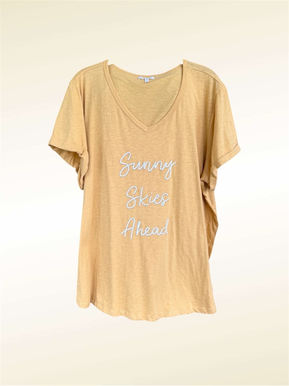 MAURICES, WOMENS, V-NECK T-SHIRT IN MUSTARD COLOR. SIZE 3